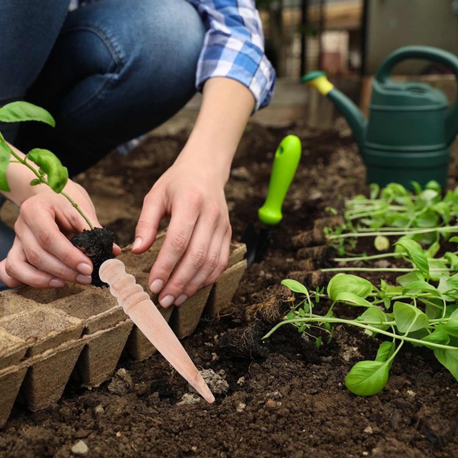 Gardening Tools For Beginners - أداة زراعة خشبية صغيرة للحدائق لوضع